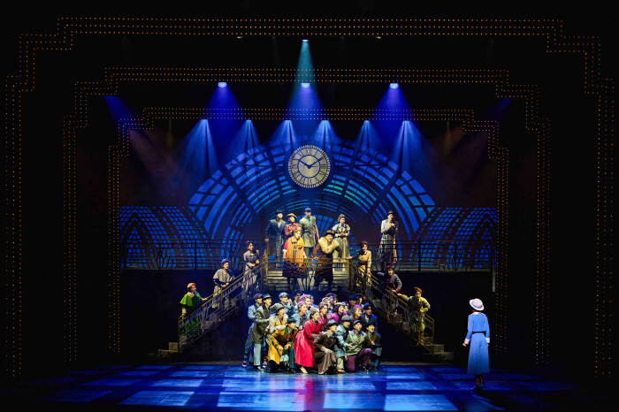 Broadway 42nd Street Is Hotter...Audience-participating curtain call is overwhelming and deeply moved