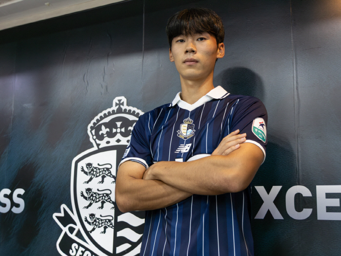 I'm here for promotion! Seoul E-Land recruited left-footed center back Kim Ha-joon from Jeonbuk born in 2002 on loan 