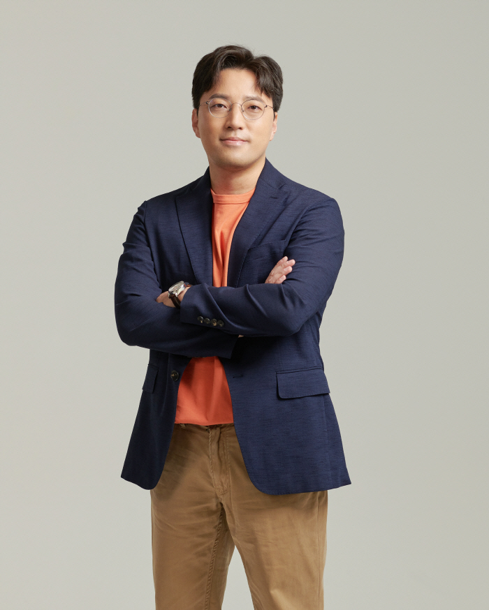  Salon de Holmes director Lee Si-young, second pregnancy after divorce, a strong motherly actor