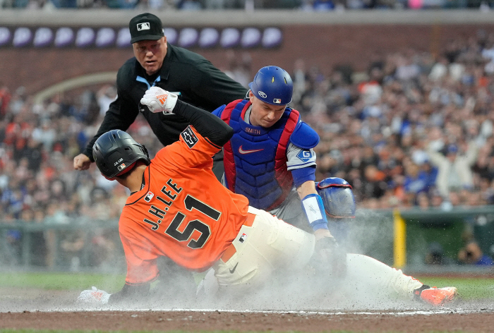 It was amazing in April, just hit it like then, Lee Jung-hoo, 86 in June, 85th place → 10th place batting average rebounded in July