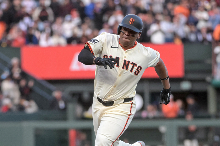 It was amazing in April, just hit it like then, Lee Jung-hoo, 86 in June, 85th place → 10th place batting average rebounded in July