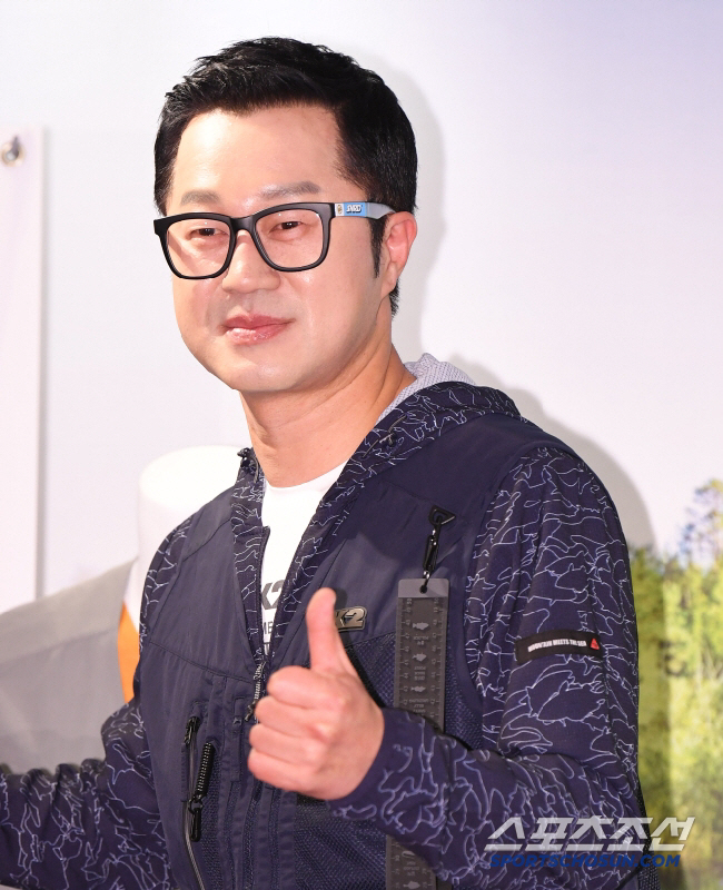 King Jeongja's pride Ji Sang-ryul confesses that he likes dogs more than 女 (Production Sled Yoon Il-sang)