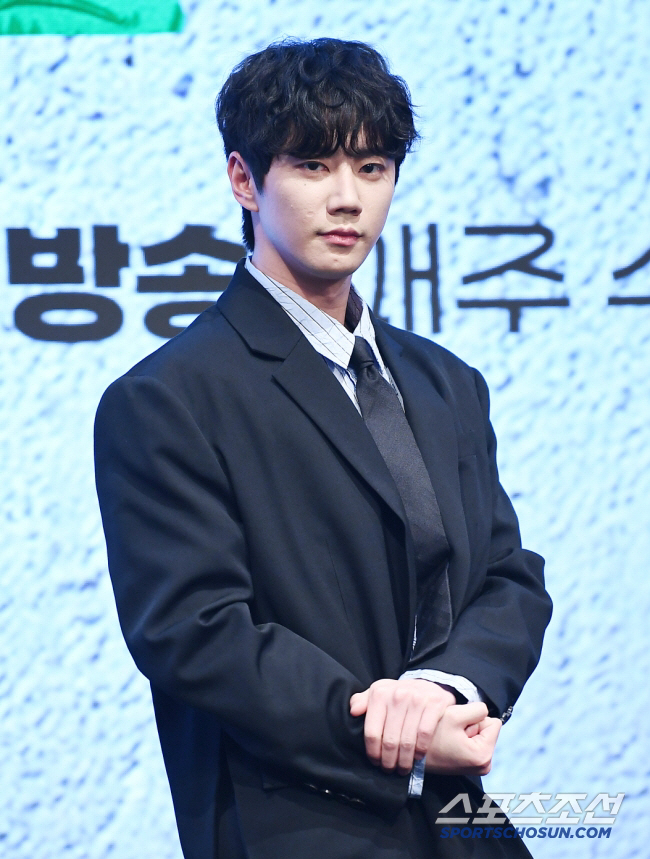 Lee Joon-young chased and caught the drunk driver himself The model citizen award is rejected