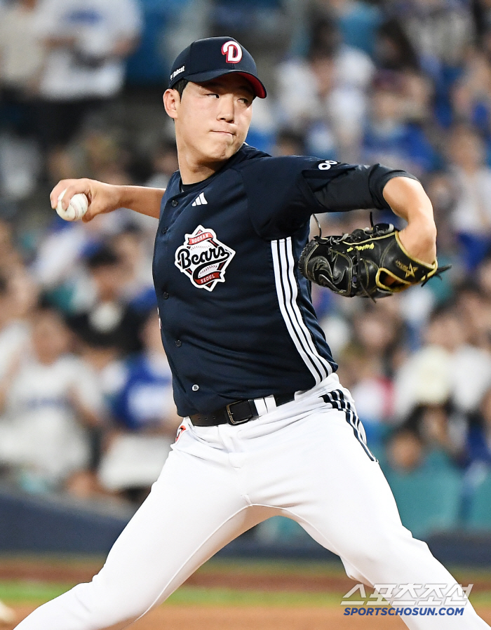 The national hitter gave me that chance.. Crazy talent who throws 150km to 100 pitches eventually goes to the bullpen → No one can beat him with his ball power