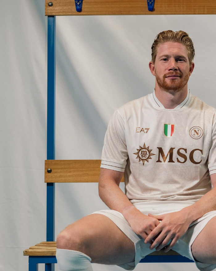 Open run chaos! De Bruyne is also a sky blue uniform → Man City legend Napoli 11 is aiming to take another leap forward