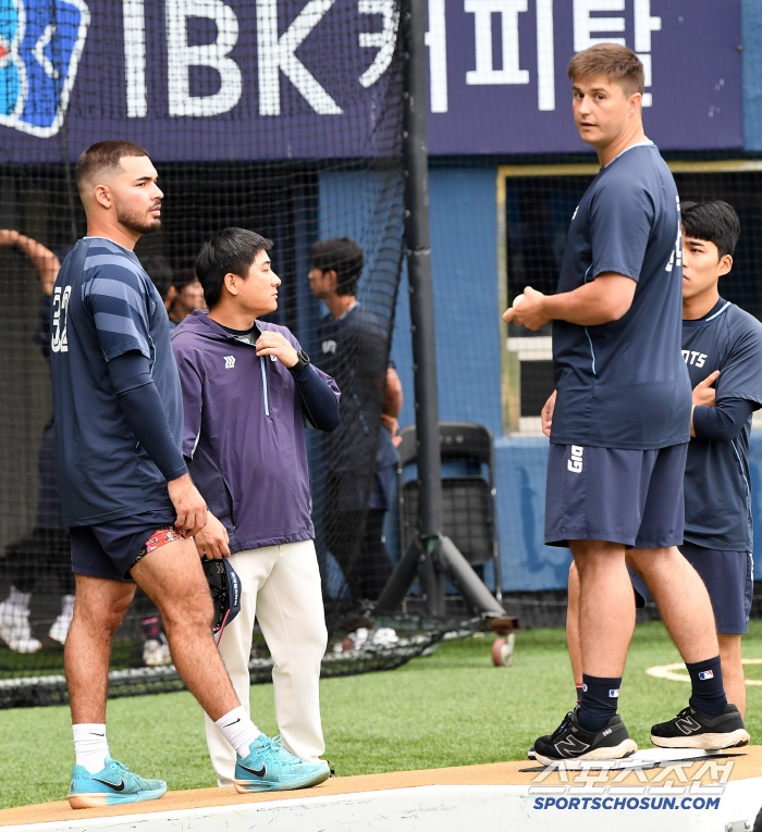  Gamboa Davidson wants to play baseball