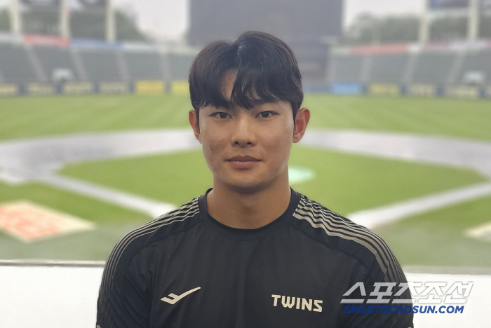 The second highest ranking player in the team is a 157-kilometer high school graduate rookie, so he won, won, won, won, won, and won an All-Star. It's going as I thought in the first half of the year
