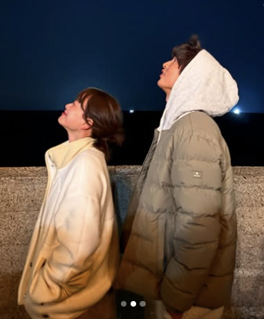 Song Joong-ki, ♥A friendly two-shot with Chun Woo-hee, 'Best partner ever.'