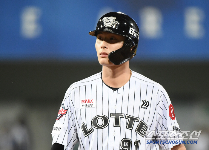 Yoon Dong-hee X Yoon Sung-bin, registered for the first team from the first day of the second half! Lotte's posture in Elotrasico 