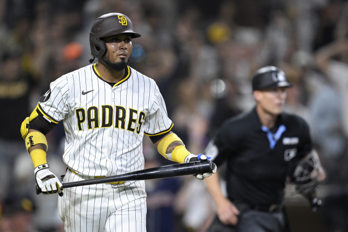 3 milestone to watch for in the second half, what happens to the batting king for the third year in a row? The strikeout rate is historic