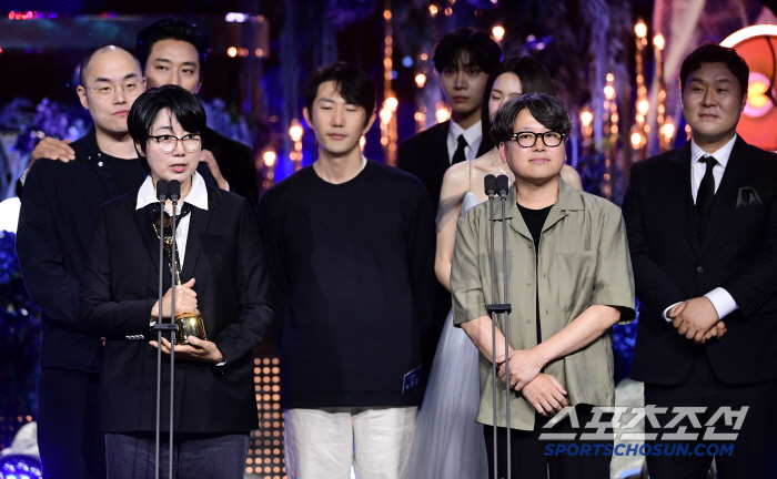  Severe Trauma Center Thanks Joo Ji-hoon for Best Drama Award