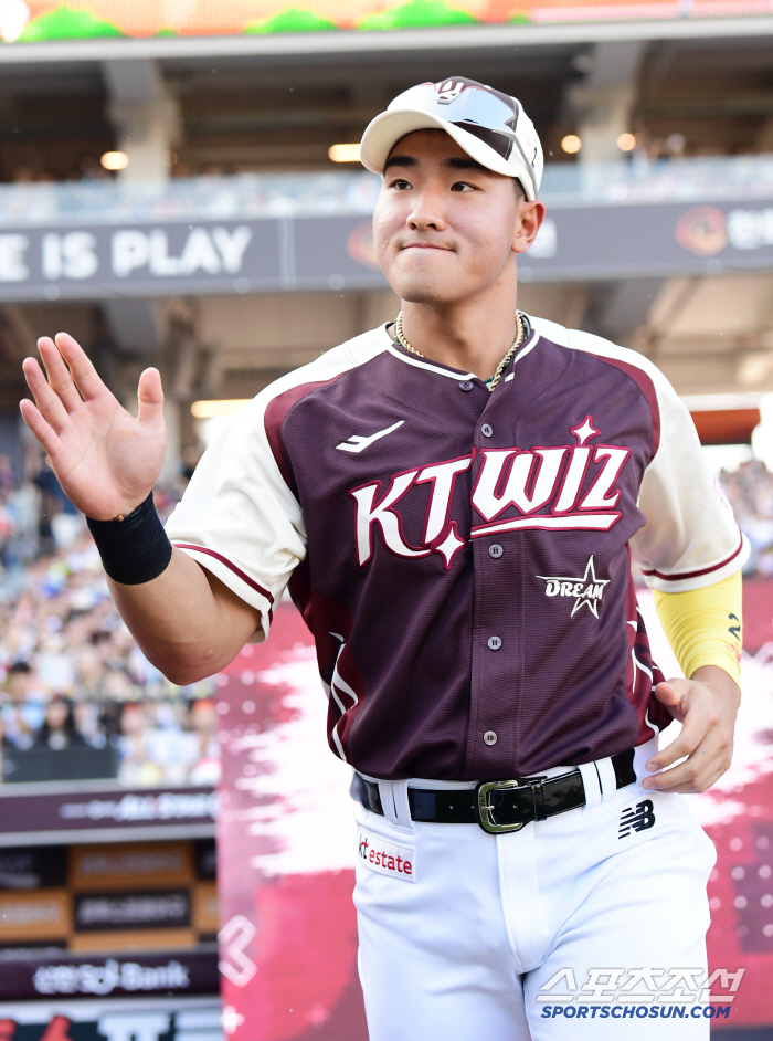 8 wins in the first half of the year  ERA 3.39, but I can't believe it's the rookie award...You'll improve thanks to your rivals