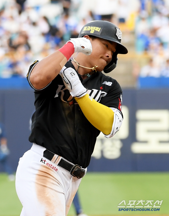 8 wins in the first half of the year  ERA 3.39, but I can't believe it's the rookie award...You'll improve thanks to your rivals