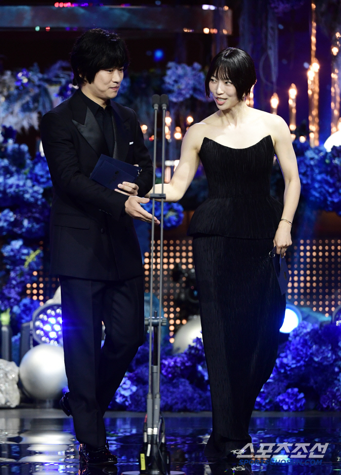 Ahn Jae Hong Geum Hae Na's heart flutters