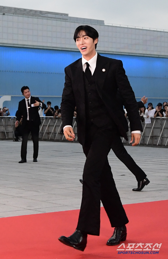  Chu Youngwoo is cool