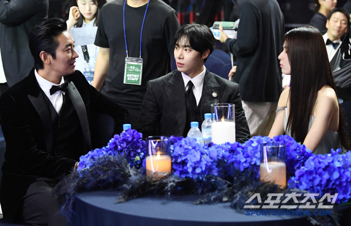  Joo Ji-hoon, Chu Young-woo, Ha-young, the main characters of the Severe Trauma Center met again
