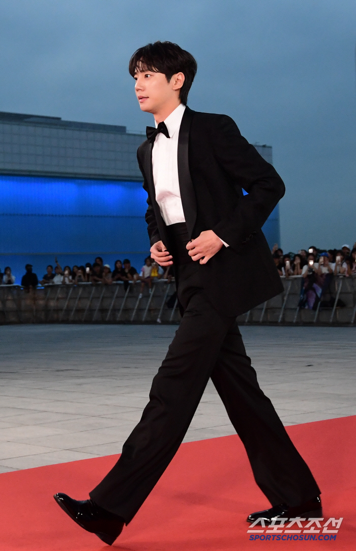  Lee Junyoung's brilliant visual