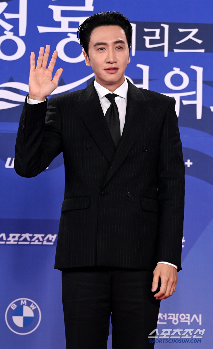  Lee Kwang-soo, the Asian prince who remains the same