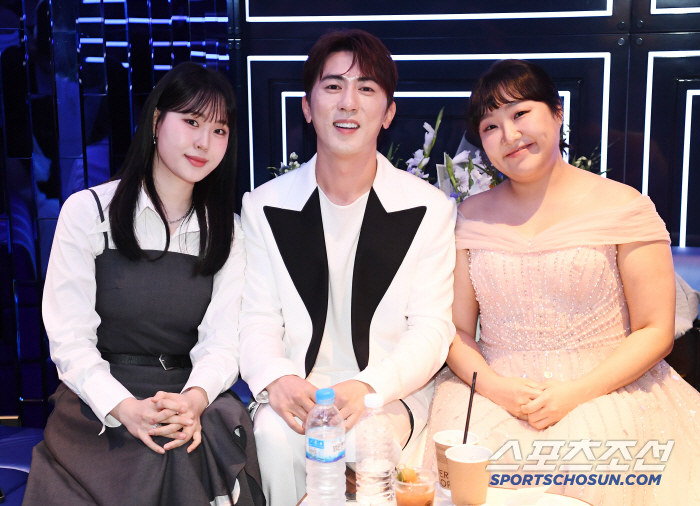  Lee Suji, Kim Wonhoon, Umji Yoon. It's always nice to see you