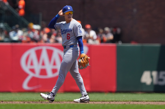 There is no trace of Sasaki's name I can't believe Kim Hye Sung is third in NL Rookie of the Year race