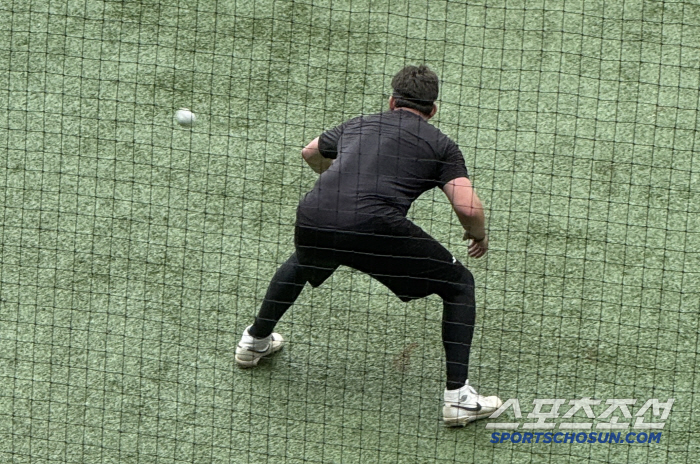 Austin appeared at Jamsil Stadium in 18 days. Are your sides all better. Running, being punctuated, and not hitting