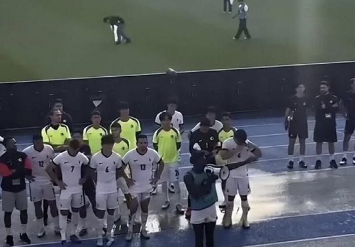 Chinese Fan DogXX, Hong Kong National University, which has crossed the line to win next time, is criticized for failing to restore dignity with fans' money despite the apology  donation promise