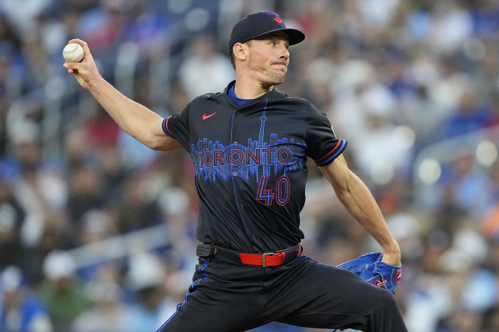 It's a stadium that he directed twice, but Verlander, who was hurt again, is so out of sync with his 20-year career in ML, SF's limitation