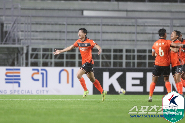  Kim Ji-hyun scored 2 goals and 2 assists until the exit, Suwon, 43 wins against Jeonnam → 3 consecutive wins  4 points difference in Incheon