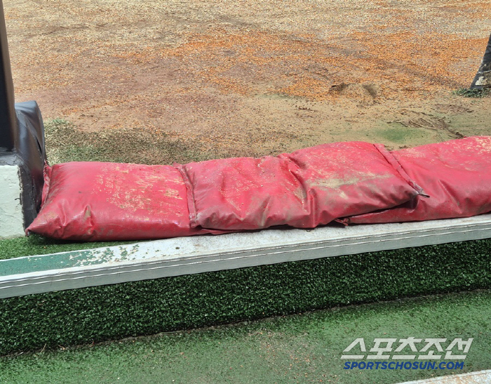  It's the worst. Gwangju, which was seriously hurt, why did you cancel the ground after much consideration
