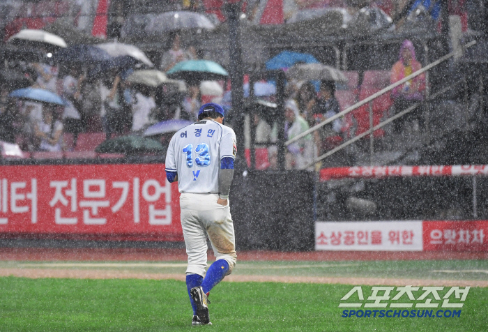  Huh Kyung-min's game was suspended again due to heavy rain