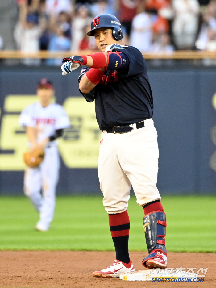  Yoo Kang-nam's two-run double explodes