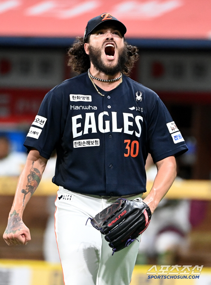 Poncedo in the world, super nervous in front of this player? I can't believe I didn't put a 156km fastball in the middle