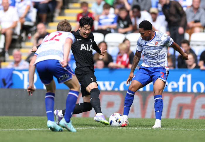 45 Minutes Yang Min-hyuk, who doesn't even have a more painful opportunity than Son Heung-min, is forced to rent another season at this rate