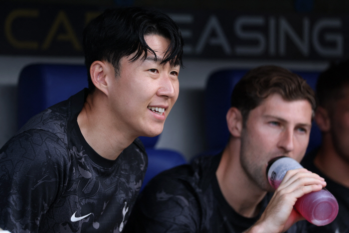 45 Minutes Yang Min-hyuk, who doesn't even have a more painful opportunity than Son Heung-min, is forced to rent another season at this rate