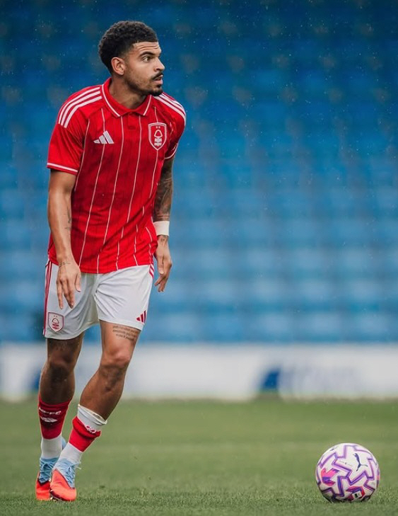 Controversy over Tottenham's transfer to Gibbs White for the first time in the Nottingham preseason...Frank, don't talk much, but → keep your position professional