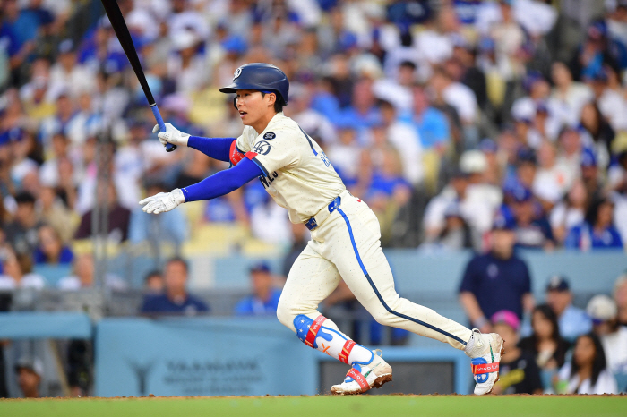 Hye-sung did not shine, and the Dodgers lost again. Kim Hye-sung had no hits in four at-bats against Milwaukee, and the Dodgers also lost 78