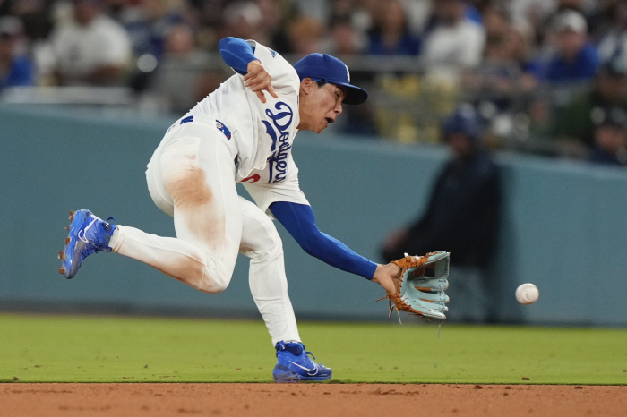 Hye-sung did not shine, and the Dodgers lost again. Kim Hye-sung had no hits in four at-bats against Milwaukee, and the Dodgers also lost 78