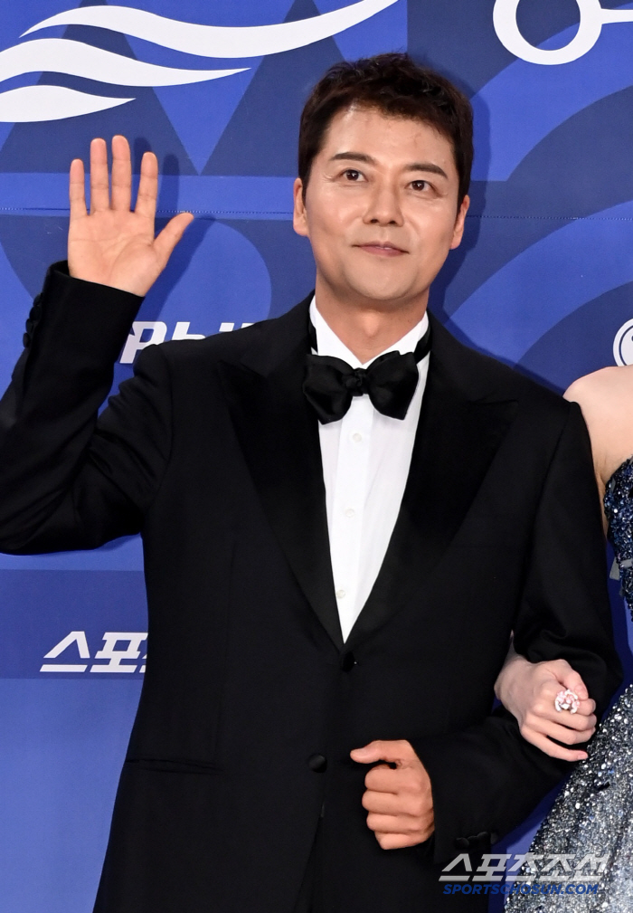 Jun Hyun-moo Leads MBC’s New Program ‘Architecture for a Reason’