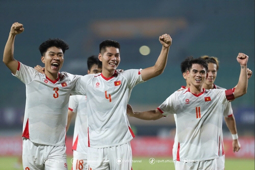 Kim Sangsik vs Ha Hyukjun and Kim Sangsik laughed Vietnam beats Laos 30 times in ASEAN U23 Football Championship