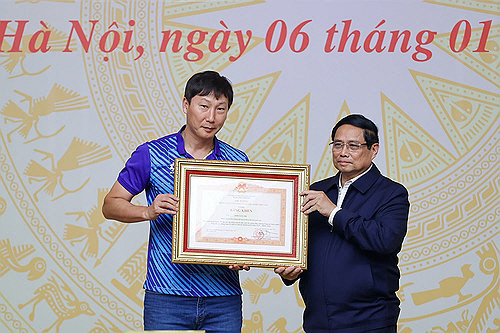 Kim Sangsik vs Ha Hyukjun and Kim Sangsik laughed Vietnam beats Laos 30 times in ASEAN U23 Football Championship