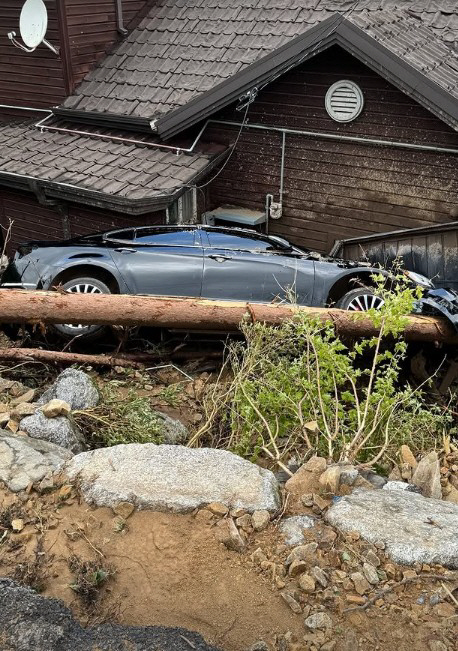 Kim Soo-mi's daughter-in-law, Seo Hyo-rim, is losing calls for serious heavy rain damage and water is not coming out