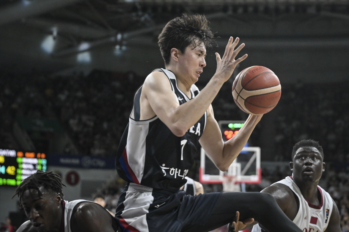 Lee Hyun-joong flew → Yeo Jun-seok plugged in, overpowered Qatar again...Four home warm-up matches won