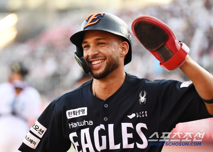 Liberato scored after hitting in the first inning