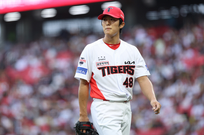 The return of the left-hander ace, who waited 417 days, attracted KIA fans…Thank you for cheering for us