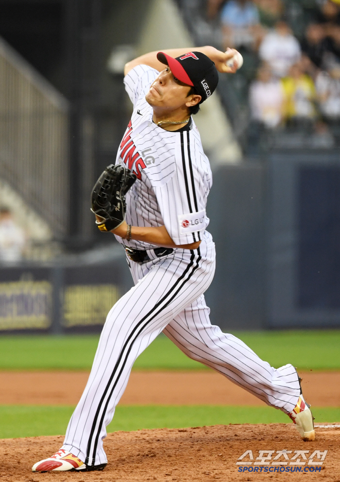 A 330,000-year-old veteran over 5.2 billion FA. Ma Hwang was put to rest with a fork ball on the verge of turning the bases around with two outs. It brought the mood, too a compliment 