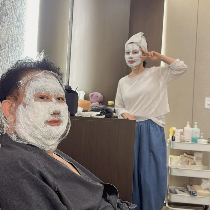 73-year-old Lee Yong-sik's project to live with his granddaughter for a long time while raising children at twilight