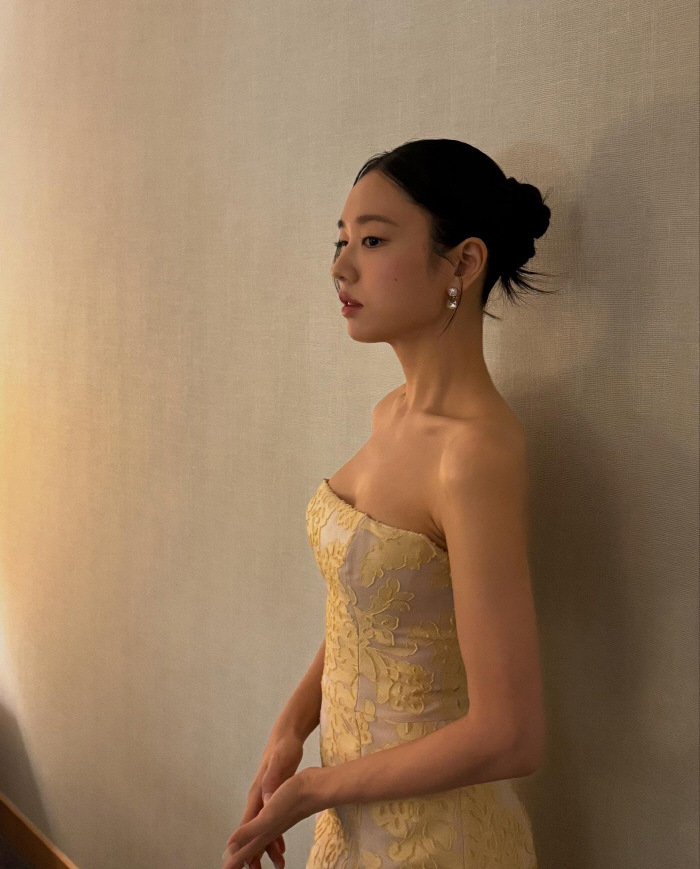 Ahn Eun-jin, Kim Go-eun is also amazed by her goddess-like beauty…Crazy Gapso. It's far away?