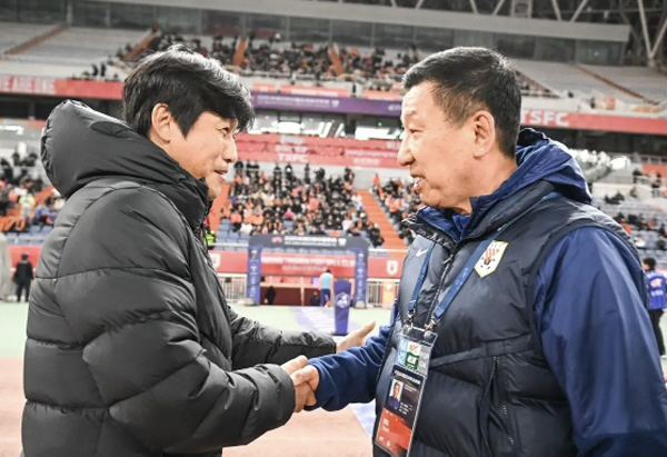 , Anti-Korean Criticism Appears Chinese Club Suffers from Korean Coach Phobia...Choi Kang-hee → Seo Jeong-won mentioned the case