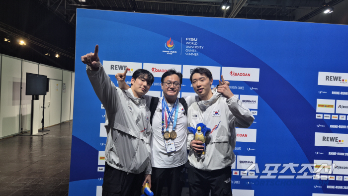 The Avengers' solo performance at the U competition! Paris Kim Sang-won, Sabre Individual X Team, Hwang Hee-geun of Korea National Sports University, won two individual medals in multi-medal events