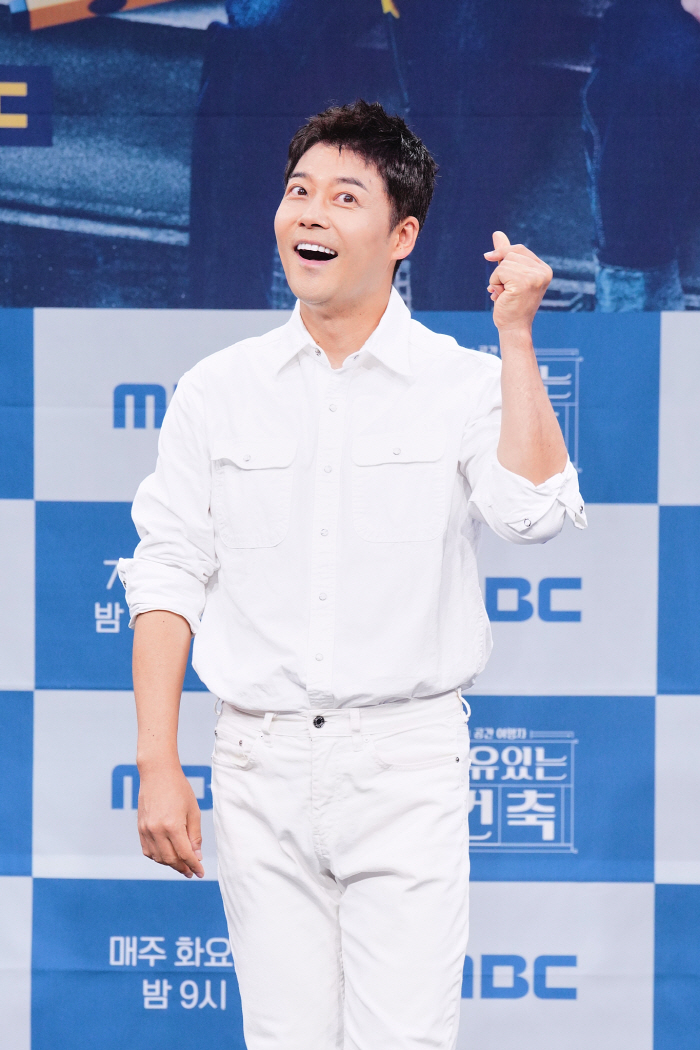 Construction with a reason Jeon Hyun-moo. I like regular programming more than the Entertainment Awards